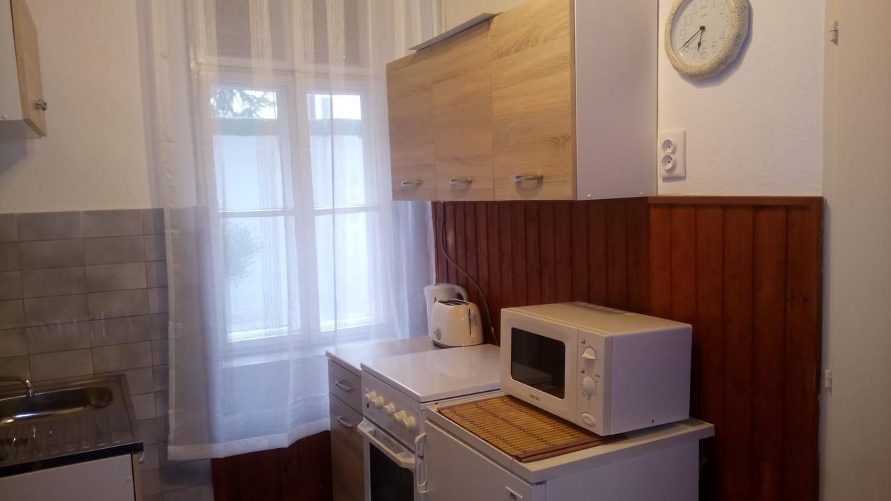 Jazmin Apartman Pécs Exterior photo