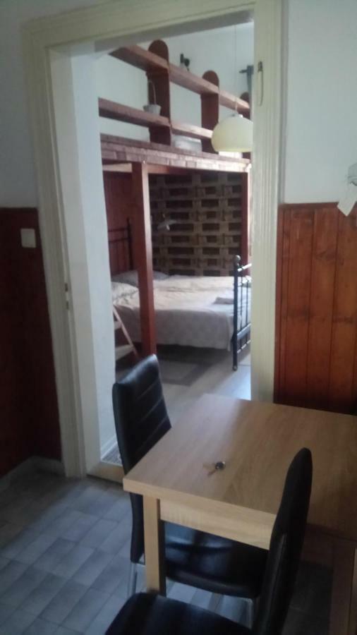 Jazmin Apartman Pécs Exterior photo